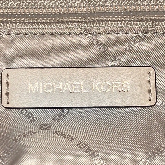 Michael Kors Kara Mirror Metallic Embossed Large Duffle Satchel Bag in Rose Gold - Picture 12 of 14